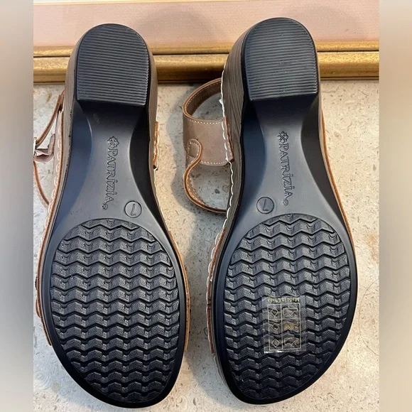 Patrizia by Spring Step Women's Tan Nude Wedge Sandals 7 NWOB - Picture 6 of 6